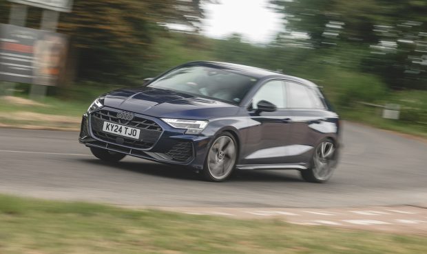 Audi A3 Sportback Review 2025 ، قیمت و مشخصات