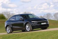 WATCH: بررسی Tesla Model Y 'Juniper': پرفروش EV کمتر از همیشه آزار دهنده است
